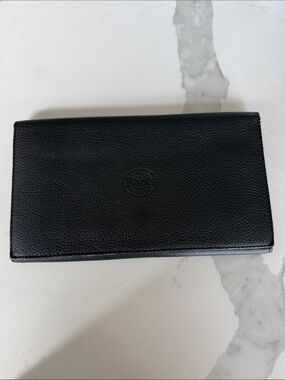 ROOTS Leather travel Long Wallet with Embossed Logo